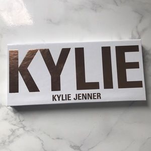 Kylie Cosmetics x The bronzer extended palette